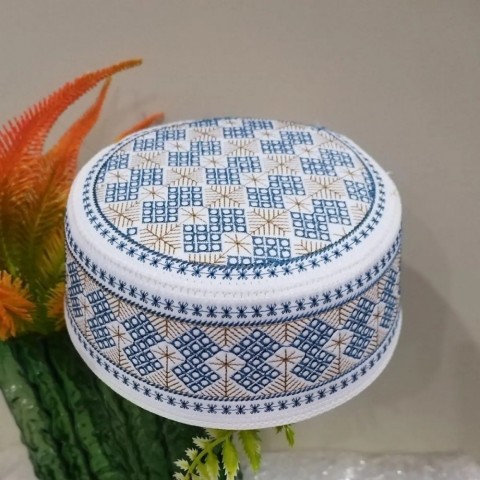 Muslim Men's High-Quality Silk Prayer Caps & Embroidered Headwraps