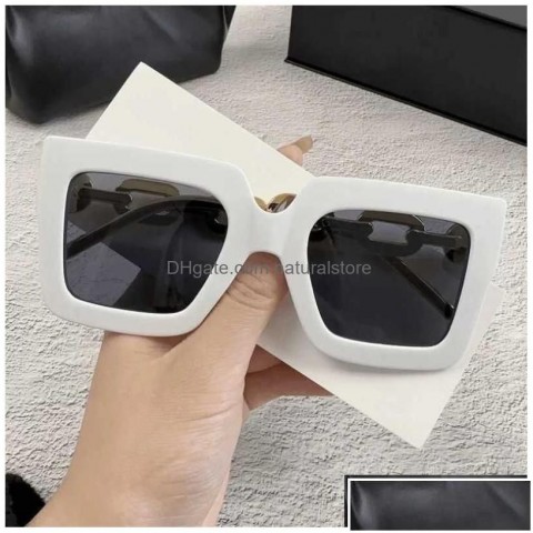 New Women's UV Resistant Chain Square Frame High-End Fashion Sunglasses W241028