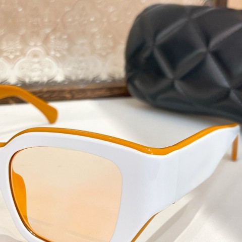 2025 Designer Men's Photochromic Polarized Sunglasses with UV400 Protection