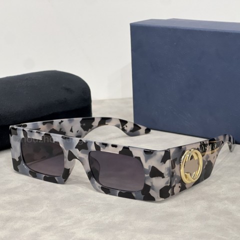 Luxury Oversize Square Sunglasses with UV400 Protection for Women