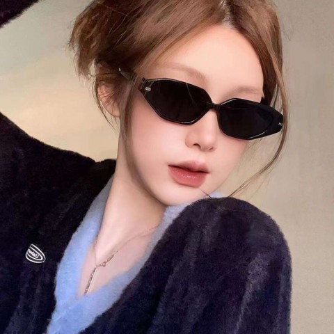 Desginer Gm Gentle Monster Cat Eye Sunglasses for Women - Slimming & Trendy
