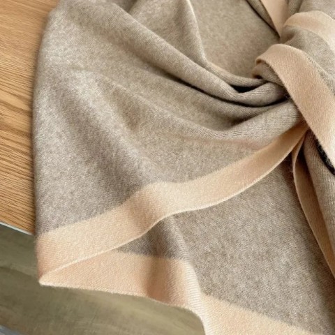 Luxury Women's Double-Sided Cashmere Shawl - Warm & Fashionable Triangle Scarf