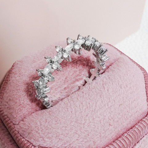 Luxury Silver Plated Crystal Flower Ring for Women