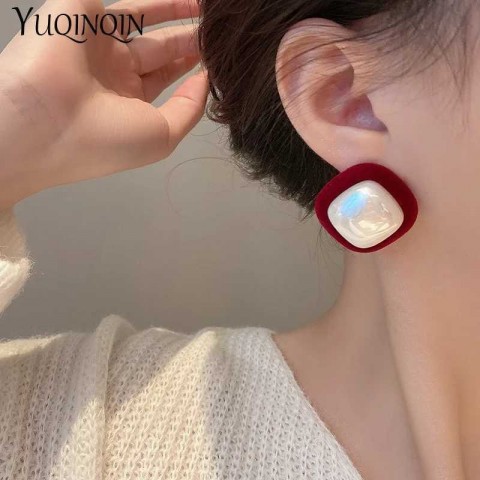 Vintage Red Imitation Pearl Stud Earrings for Women Bohemian Korean Luxury Jewelry A13746