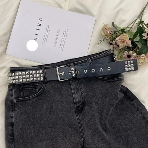 Square Bead Rivet Y2K Metal Pyramid Belt for Men - Golden Buckle