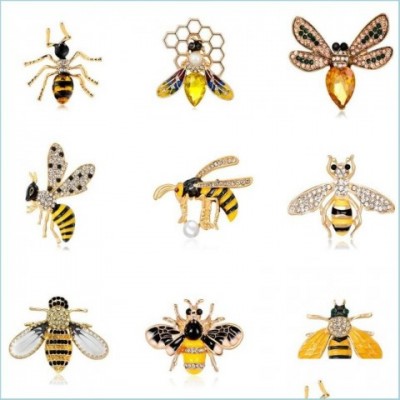 Luxury Gold Plated Rhinestone Bee Brooch