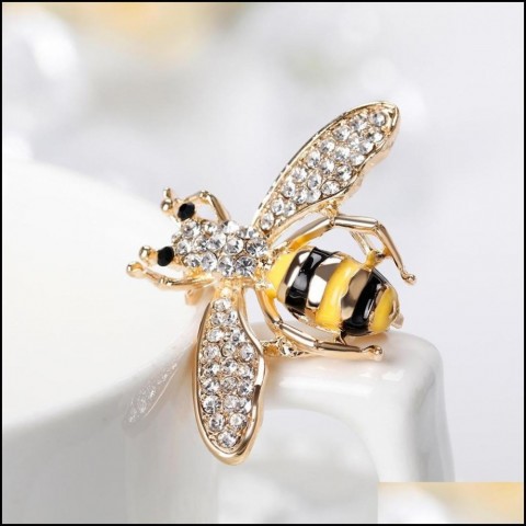 Luxury Gold Plated Rhinestone Bee Brooch