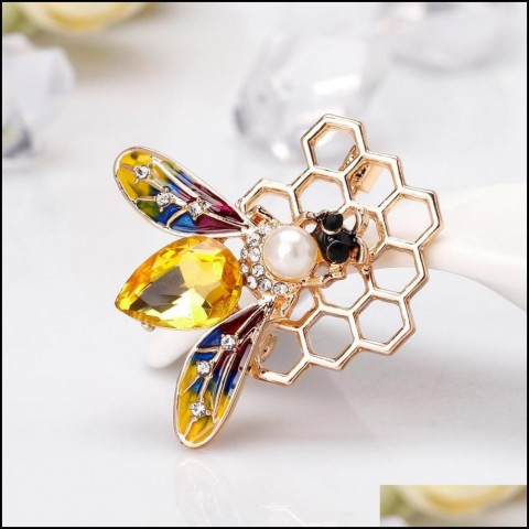 Luxury Gold Plated Rhinestone Bee Brooch