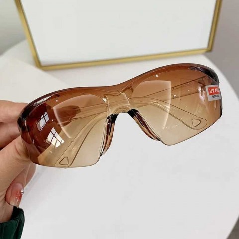 Square UV400 Women's Designer Sunglasses - Fashionable Borderless Sunwear for Outdoor Wear