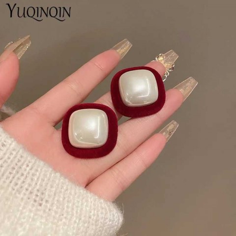 Vintage Red Imitation Pearl Stud Earrings for Women Bohemian Korean Luxury Jewelry A13746