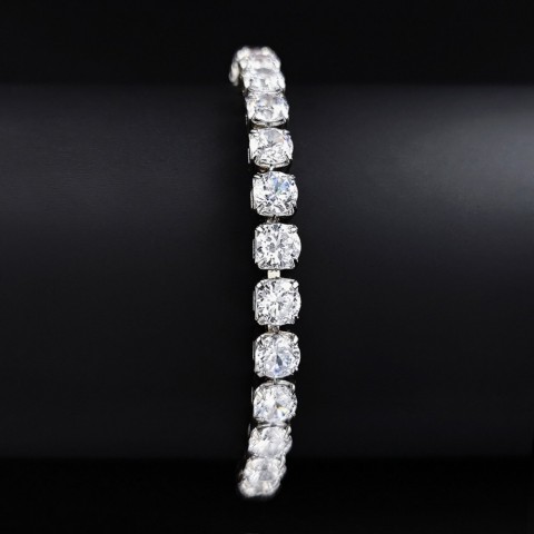 Luxury Women's Diamond Zircon Bracelet with Shiny Crystal in Silver Plating