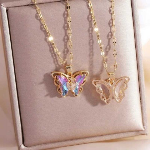 Luxury Zircon Butterfly Pendant Necklace for Women with Stainless Steel Border Chain