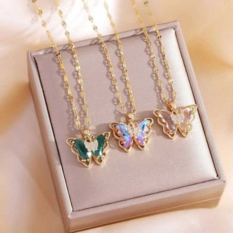 Luxury Zircon Butterfly Pendant Necklace for Women with Stainless Steel Border Chain