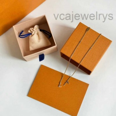 Luxury 18K Gold Plated Pendant Necklace with Letters Charm for Women