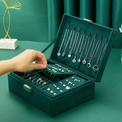 Retro Velvet Jewelry Box with Double Lock for Elegant Storage