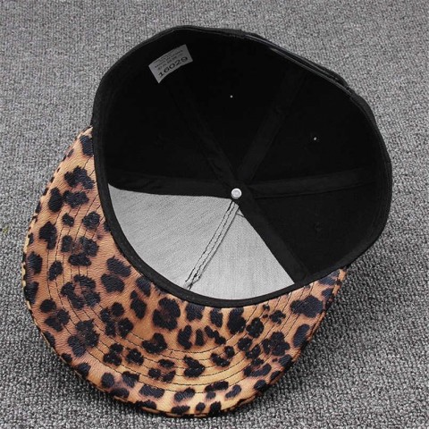 TOHUIYAN Unisex Leopard Print Baseball Cap with Adjustable Strap for Autumn & Outdoor Wear
