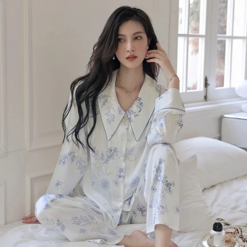 Silk and Satin Women's Sleepwear Set - Fresh Blue and White Long Sleeved Pants for Comfortable Spring and Summer Wear
