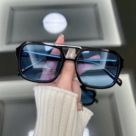 Retro Fashion Women's Square Sunglasses with Mirror Lenses