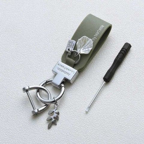 Luxury Lightweight Leather Car Keychain for Women, Exquisite Alloy Buckle Gift W240919