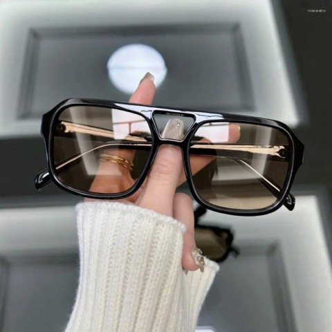 Retro Fashion Women's Square Sunglasses with Mirror Lenses