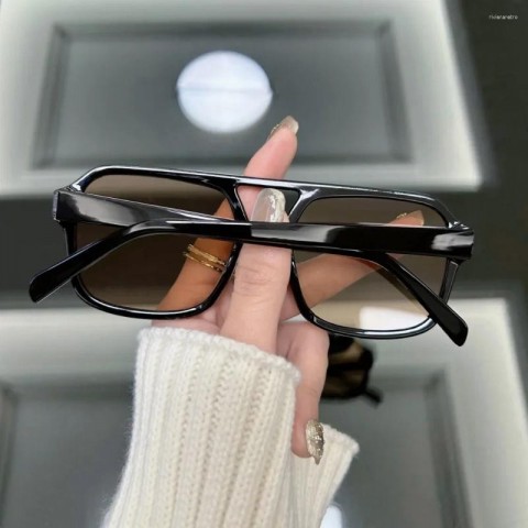 Retro Fashion Women's Square Sunglasses with Mirror Lenses