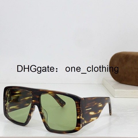 Comfortable Unisex Oversized Rectangular Sunglasses with UV400 Protection and Photochromic Lenses 1036