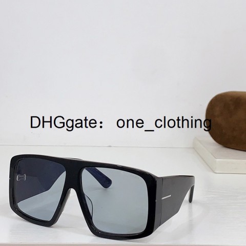 Comfortable Unisex Oversized Rectangular Sunglasses with UV400 Protection and Photochromic Lenses 1036