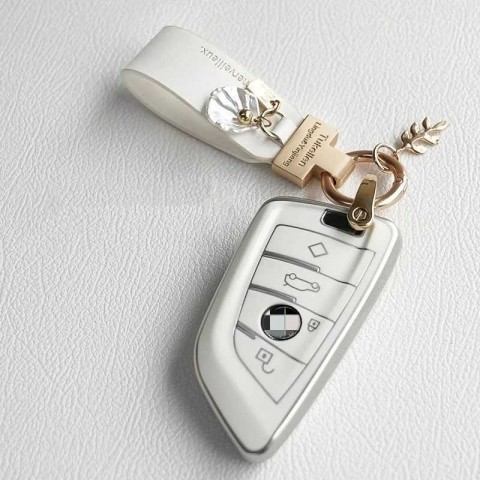 Luxury Lightweight Leather Car Keychain for Women, Exquisite Alloy Buckle Gift W240919
