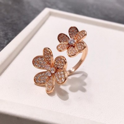 Luxury Band Rings for Women