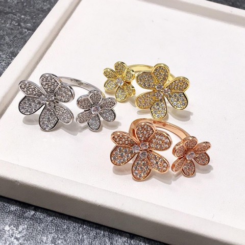 Luxury Band Rings for Women