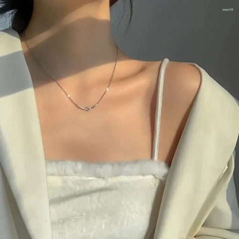 925 Sterling Silver Round Pendant Necklace with Sparkling CZ for Women