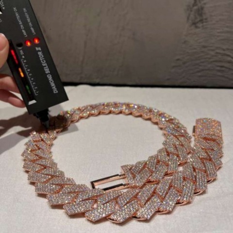 Cuban Link Necklace with Moissanite for Men 2024