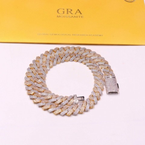 Cuban Link Necklace with Moissanite for Men 2024