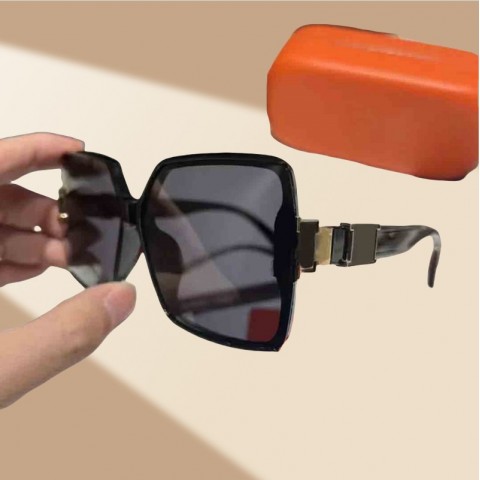 Square Polarized Sunglasses for Women - UV380 Protection, Mixed Colors