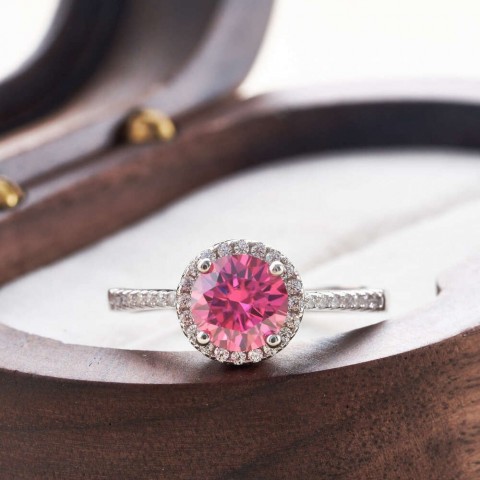 Luxury S925 Sterling Silver Fashion Ring with Mosan Stone - Elegant Valentine Gift for Women