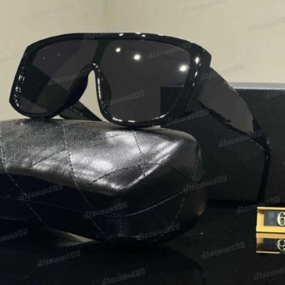 CC Retro Oval Sunglasses with UV400 Protection for Women