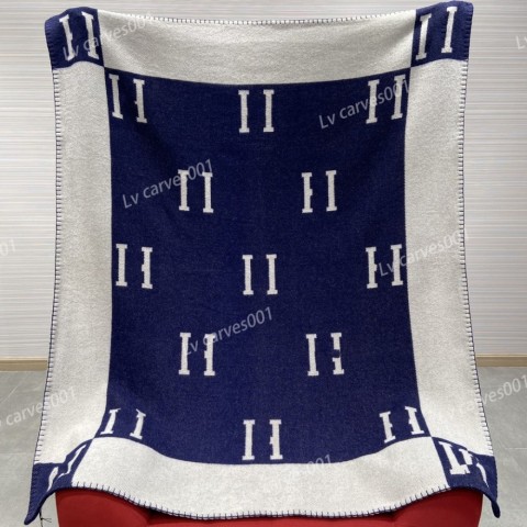 2024 Premium Wool and Cashmere Shawl Blanket for Family Use