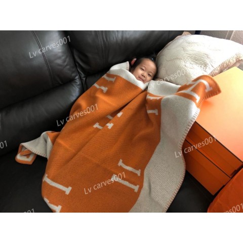 2024 Premium Wool and Cashmere Shawl Blanket for Family Use