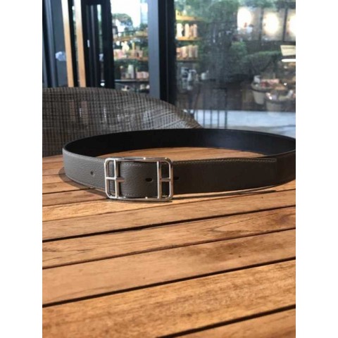 High-Quality Classic Men's Leather Belt with Golden Buckle for Casual Wear
