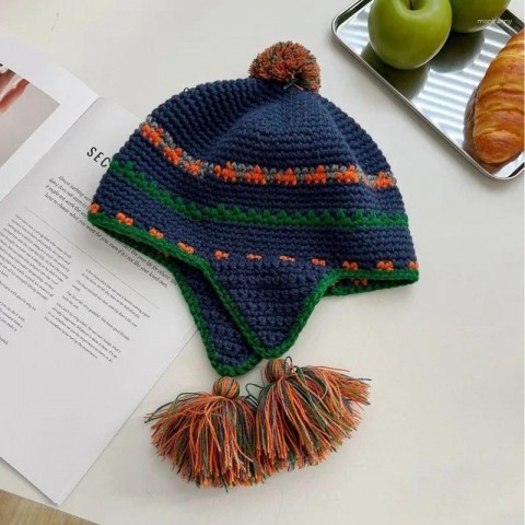 Japanese Hand-Woven Contrasting Beret with Ear Protectors