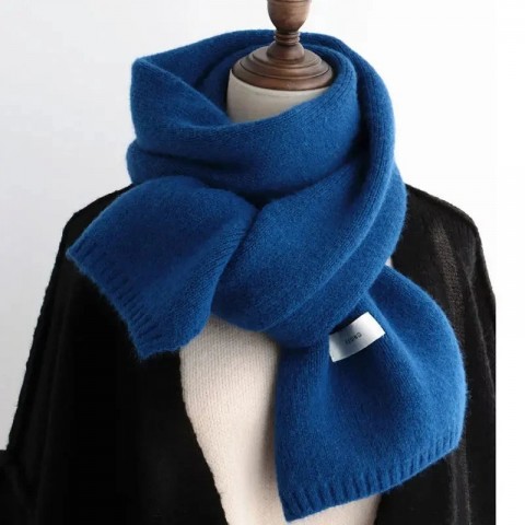 Luxury Women's Pashmina Scarf for Warmth and Style