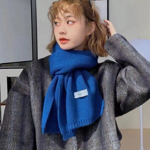Luxury Women's Pashmina Scarf for Warmth and Style