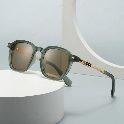 European American Style Round Frame Retro Sunglasses for Men - Far Vision & Travel Friendly