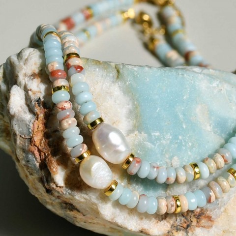 Youfei Women's Minimalist Freshwater Pearl Pendant Necklace with Shoushan Stone Beads