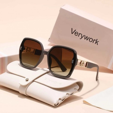 Retro Classic Wooden Frame Orange Sunglasses for Women - Perfect for Festivals w250509