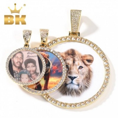 THE BLING KING Engraved Oversize PO Pendant Necklace for Unisex