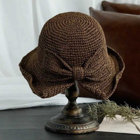 Simple Foldable Wide Brim Straw Hat with UV Protection for Women