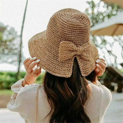 Simple Foldable Wide Brim Straw Hat with UV Protection for Women