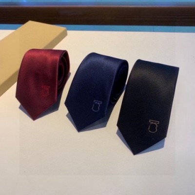 Luxury Lavender Designer Silk Tie for Men - High Quality Necktie for Business & Casual Wear