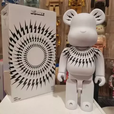 Novelty Bearbricks Collection 400% Cyberpunk Grizzly Statue Model L2403